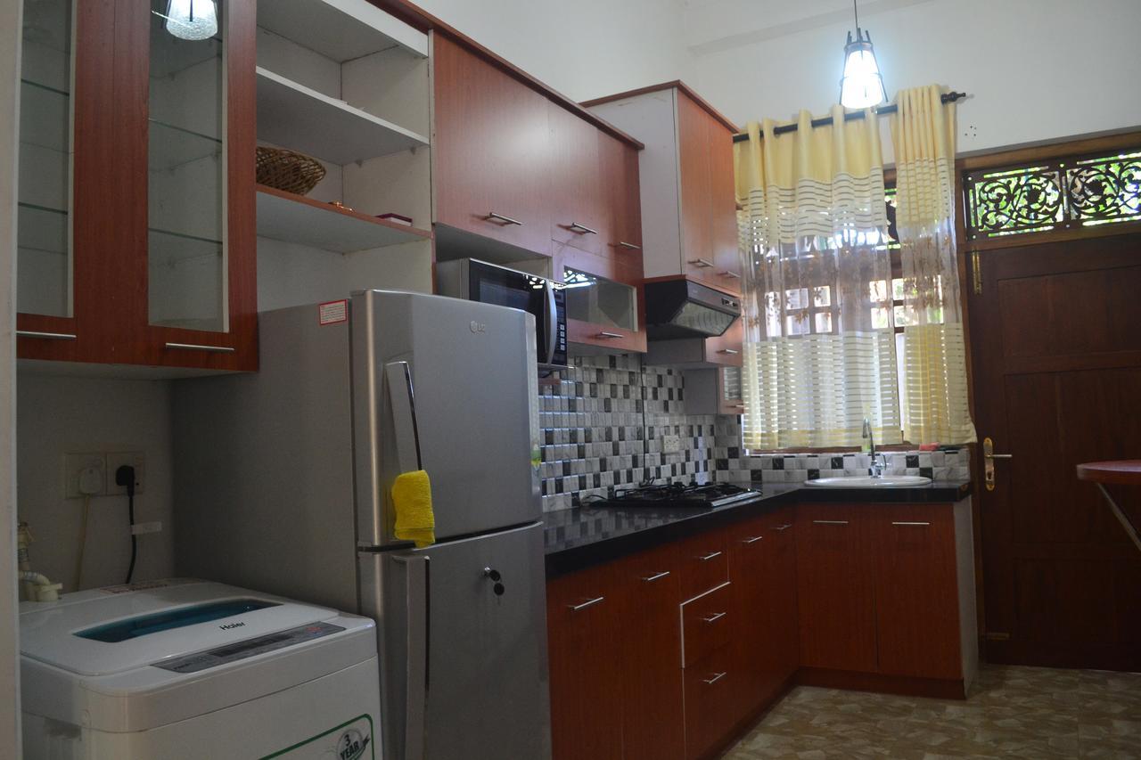 דיקוולה Villa Fiorita מראה חיצוני תמונה