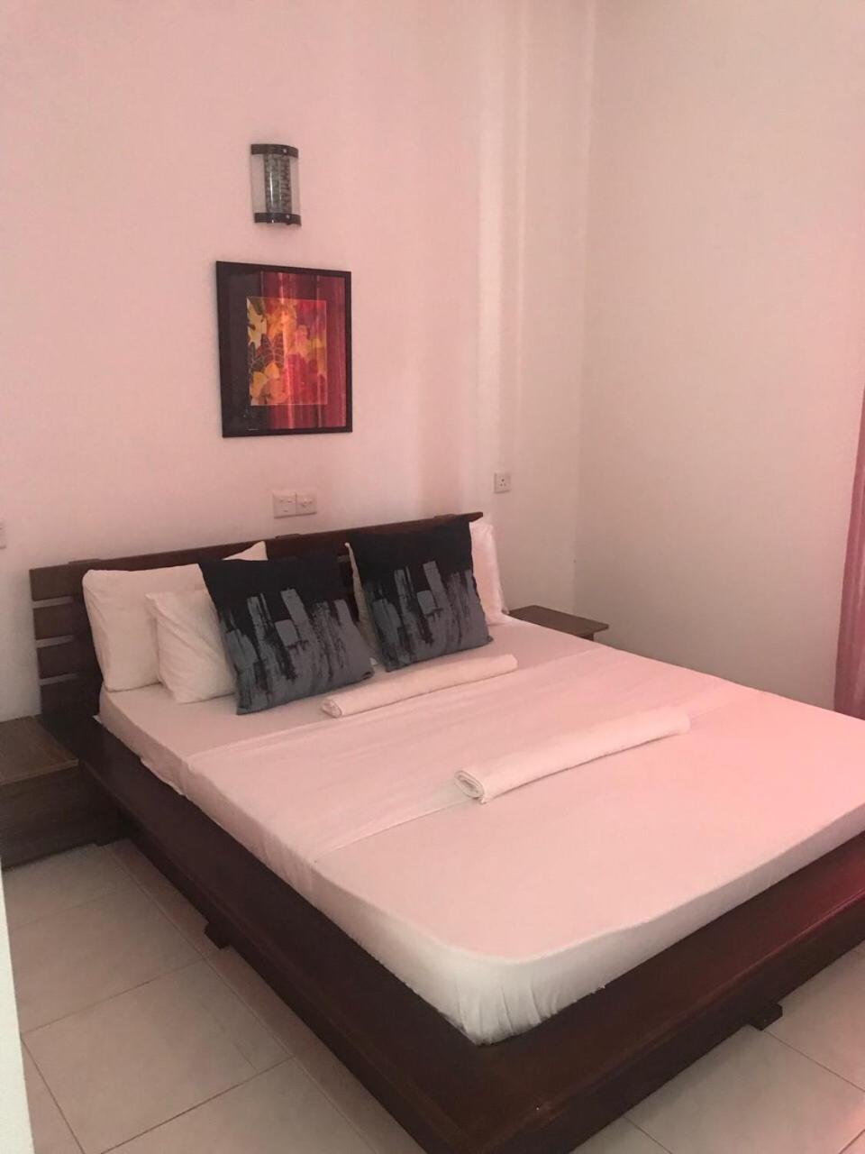 דיקוולה Villa Fiorita מראה חיצוני תמונה
