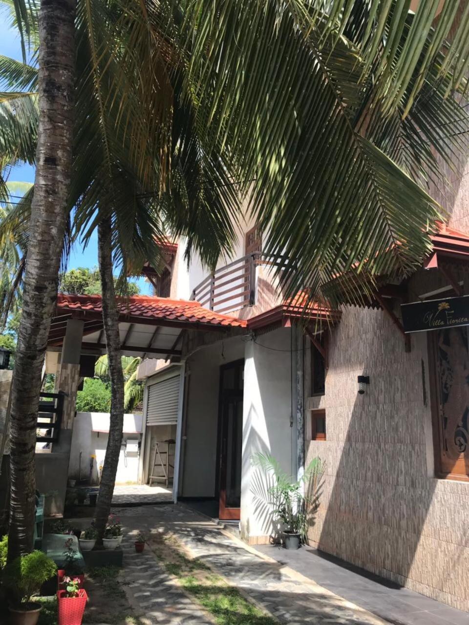 דיקוולה Villa Fiorita מראה חיצוני תמונה