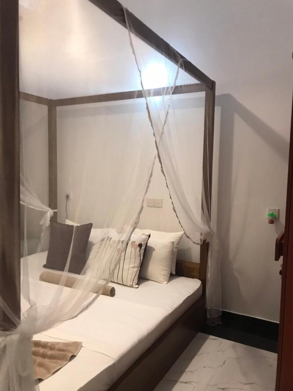 דיקוולה Villa Fiorita מראה חיצוני תמונה