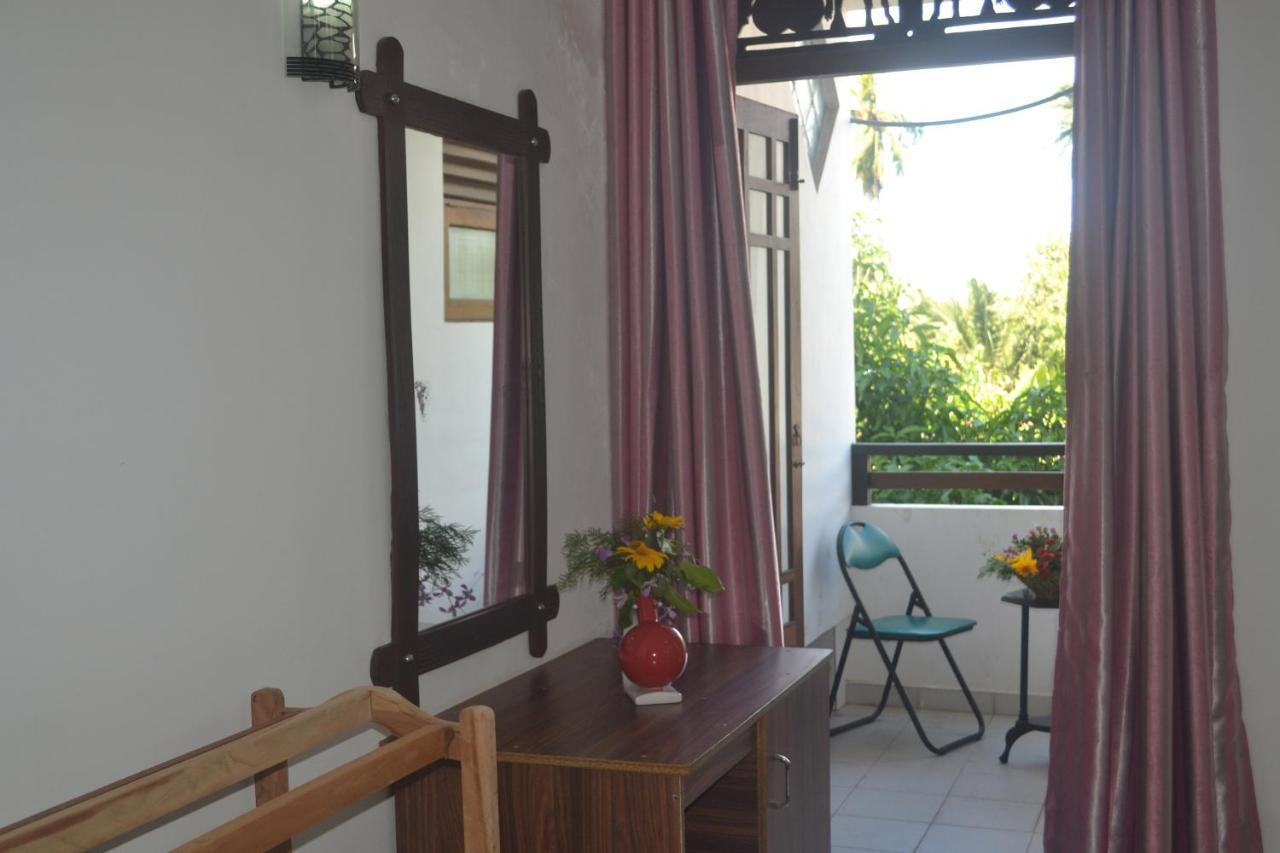 דיקוולה Villa Fiorita חדר תמונה